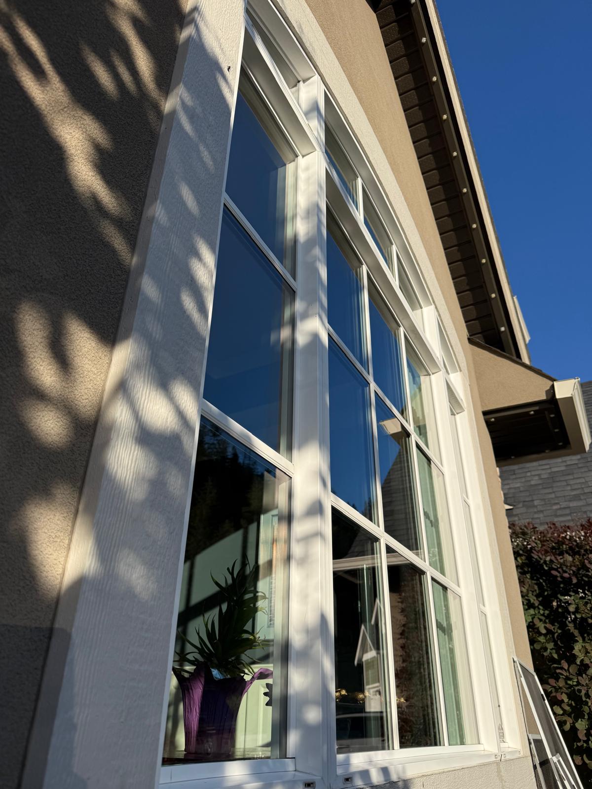 Freshly cleaned windows on a Kamloops home, project photo 20